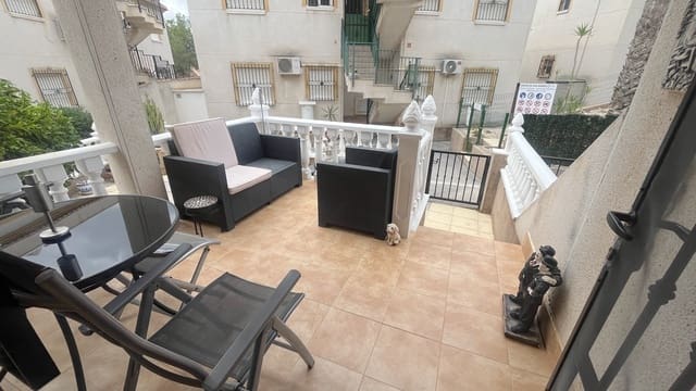 2 bedroom Townhouse for sale in Algorfa with pool - € 159,995 (Ref: 9288498)