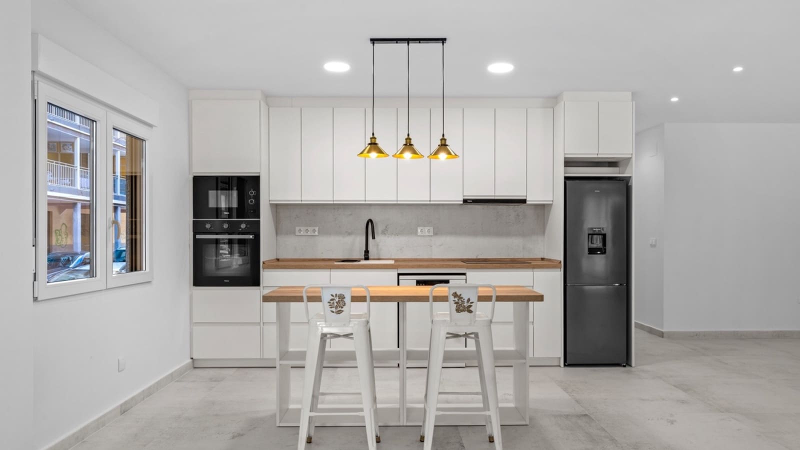 Apartamento de 3 habitaciones en Torrevieja en venta - 275.000 € (Ref: 9308808)