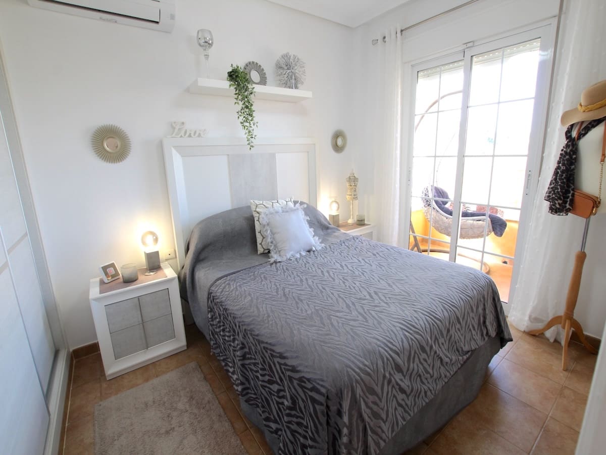 3 soveværelse Villa til salg i Guardamar del Segura - € 325.000 (Ref: 9309293)