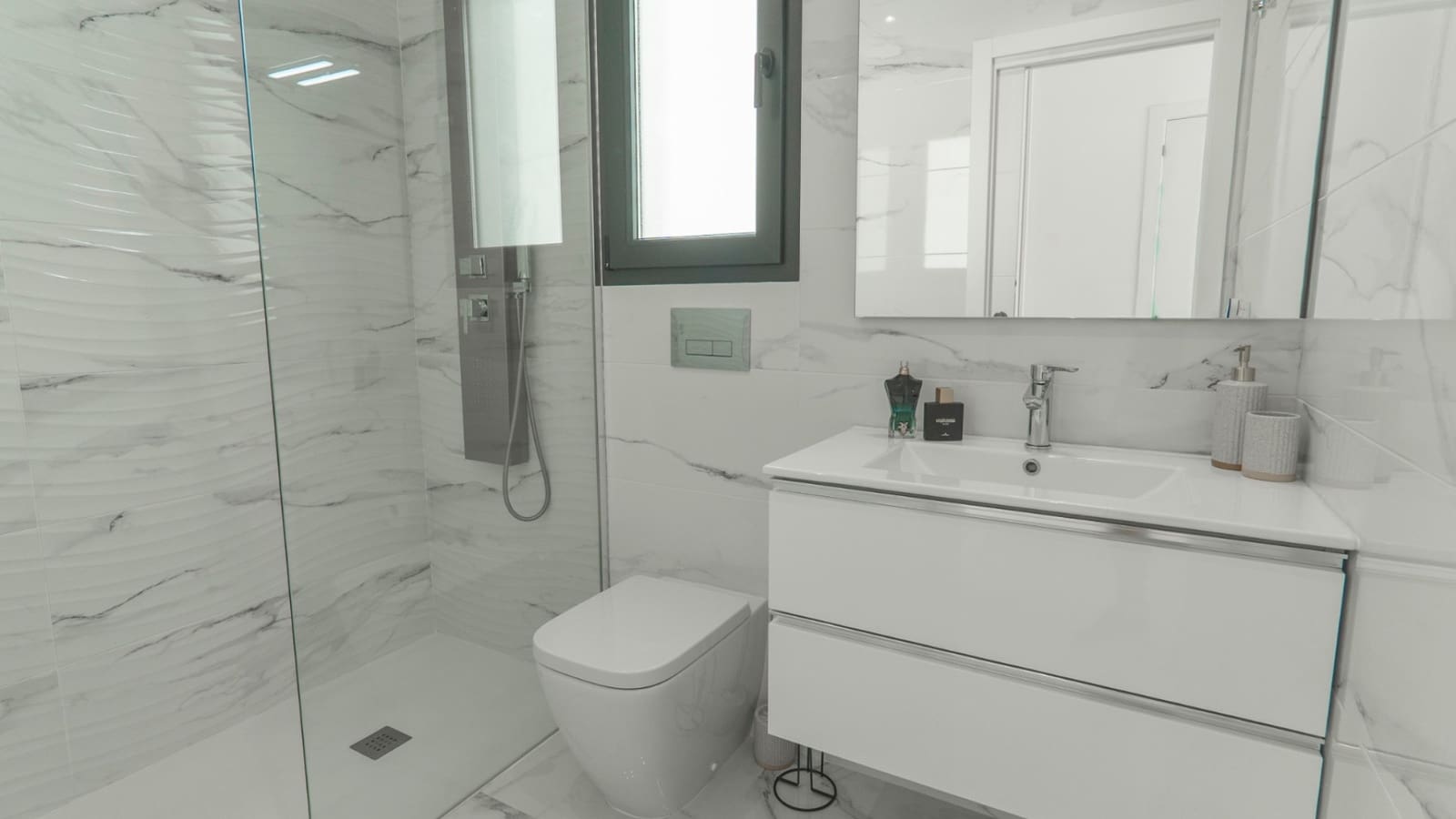 3 sypialnia Willa na sprzedaż w Orihuela Costa z basenem - 369 000 € (Ref: 9311969)