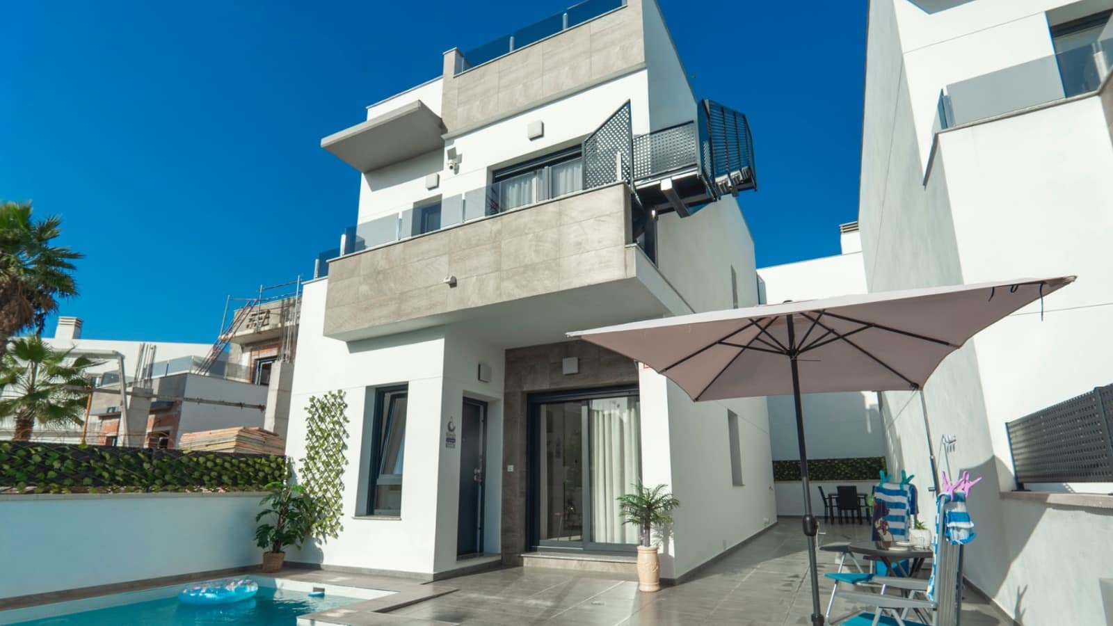 3 sypialnia Willa na sprzedaż w Orihuela Costa z basenem - 369 000 € (Ref: 9311969)