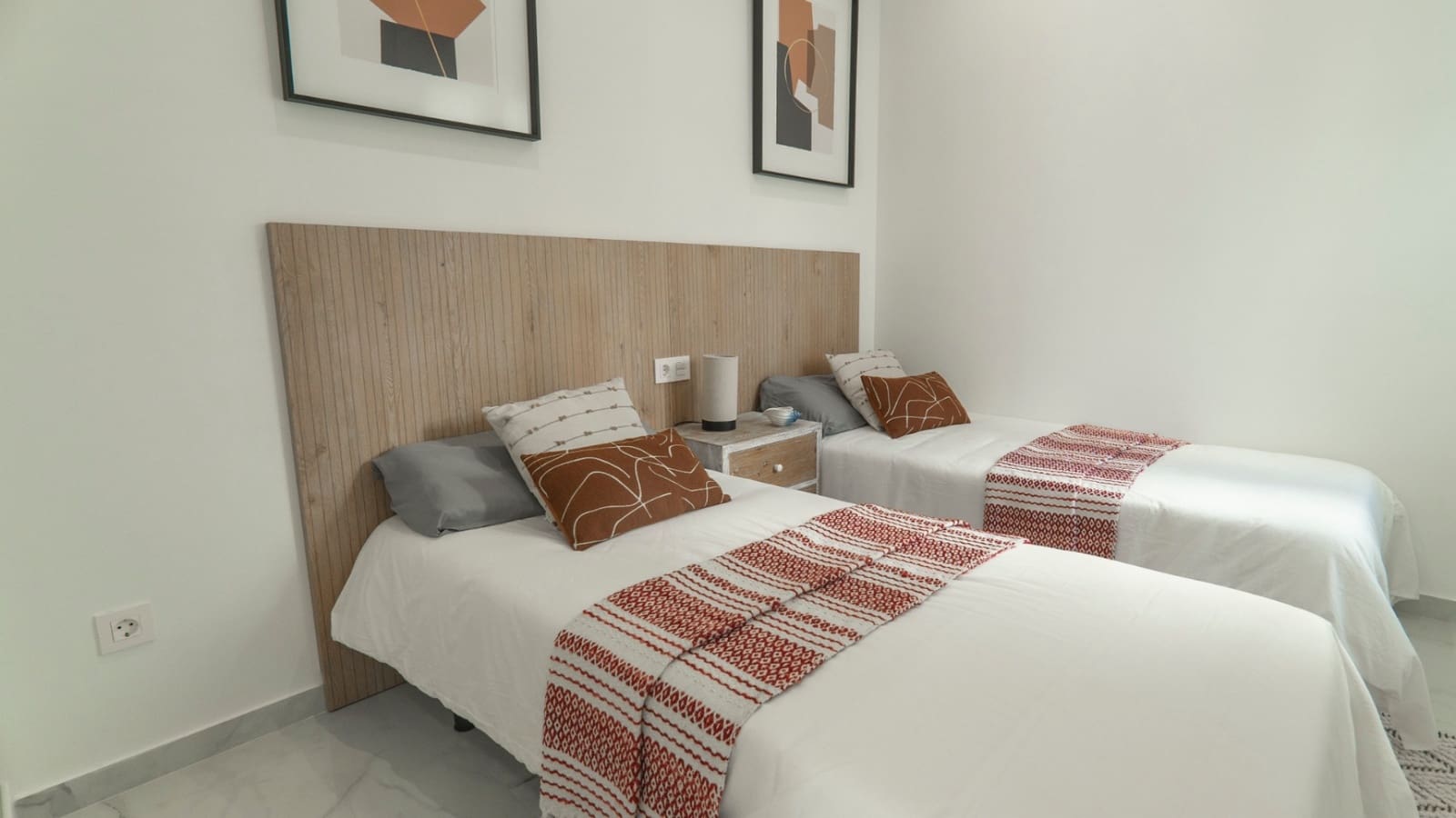 3 sypialnia Willa na sprzedaż w Orihuela Costa z basenem - 369 000 € (Ref: 9311969)