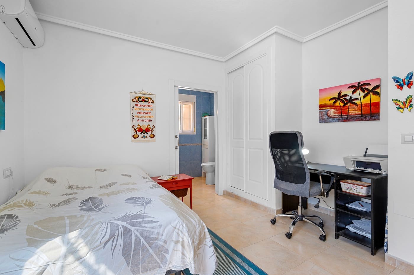 Chalet de 5 habitaciones en Benijófar en venta con piscina - 359.000 € (Ref: 9313919)