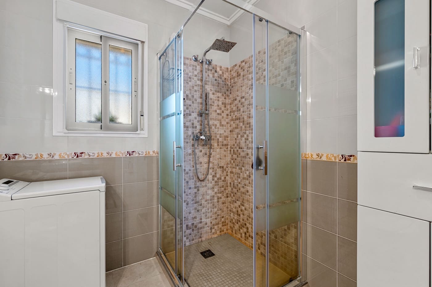 Chalet de 5 habitaciones en Benijófar en venta con piscina - 359.000 € (Ref: 9313919)