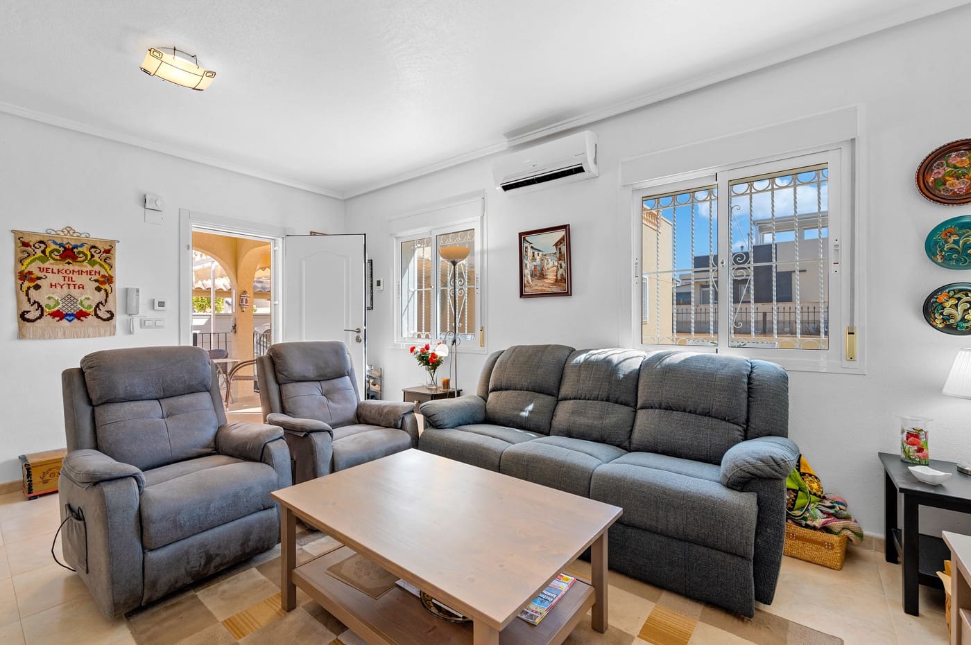 Chalet de 5 habitaciones en Benijófar en venta con piscina - 359.000 € (Ref: 9313919)