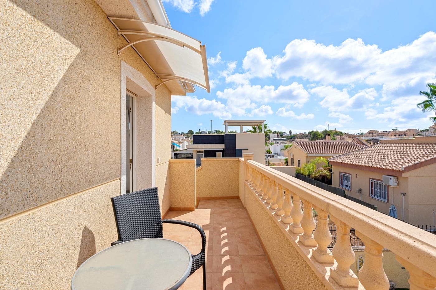 Chalet de 5 habitaciones en Benijófar en venta con piscina - 359.000 € (Ref: 9313919)