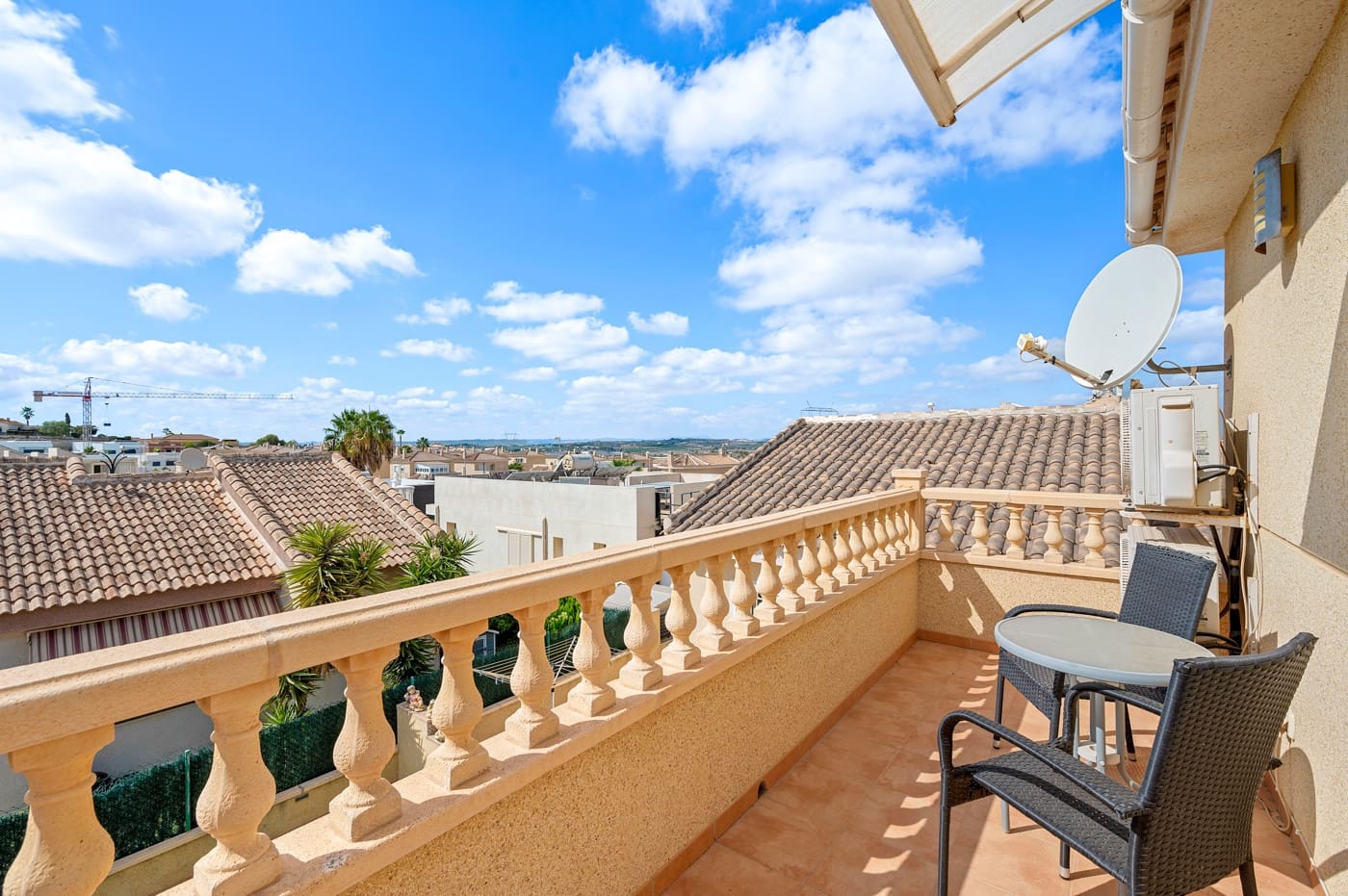 Chalet de 5 habitaciones en Benijófar en venta con piscina - 359.000 € (Ref: 9313919)