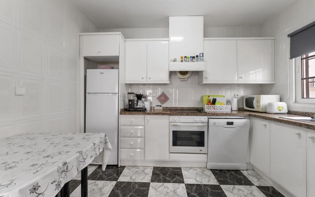 3 slaapkamer Rijtjeshuis te koop in Playa Flamenca met zwembad - € 249.000 (Ref: 9319716)