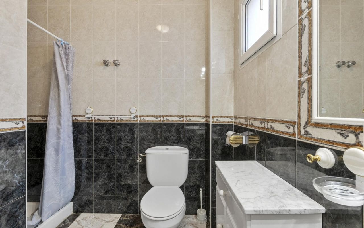 3 slaapkamer Rijtjeshuis te koop in Playa Flamenca met zwembad - € 249.000 (Ref: 9319716)