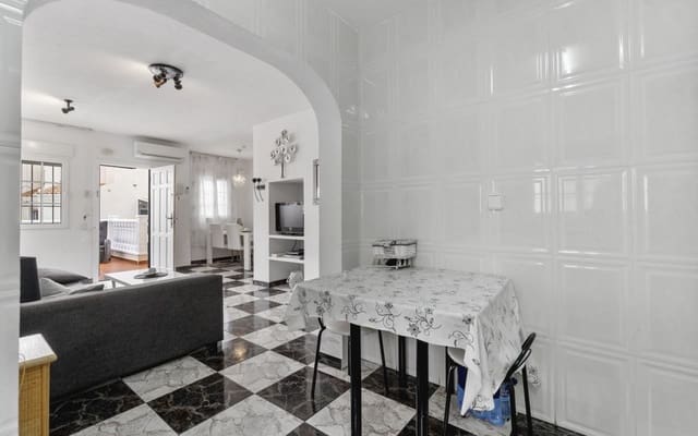 3 Zimmer Reihenhaus zu verkaufen in Playa Flamenca, Orihuela mit Pool - 249.000 € (Ref: 9319716)