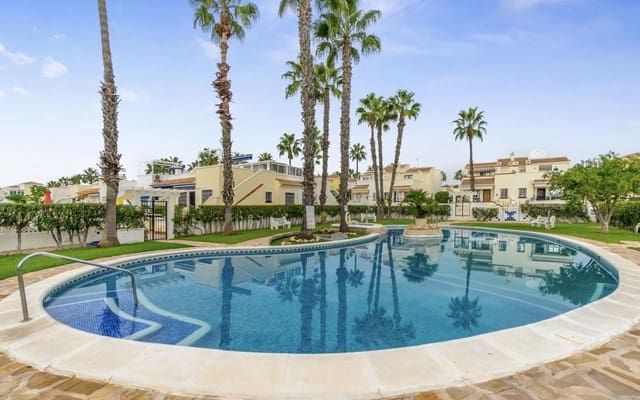 3 Zimmer Reihenhaus zu verkaufen in Playa Flamenca, Orihuela mit Pool - 249.000 € (Ref: 9319716)