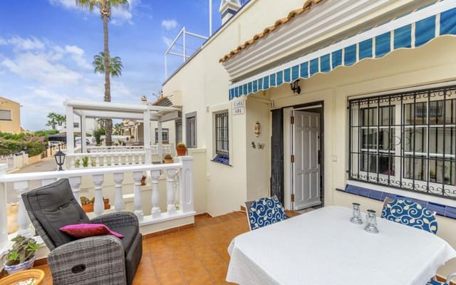 3 Zimmer Reihenhaus zu verkaufen in Playa Flamenca, Orihuela mit Pool - 249.000 € (Ref: 9319716)