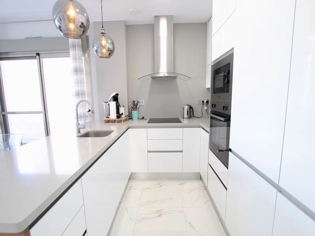 3 quarto Moradia para venda em Villamartin, Orihuela com piscina - 375 000 € (Ref: 9335495)