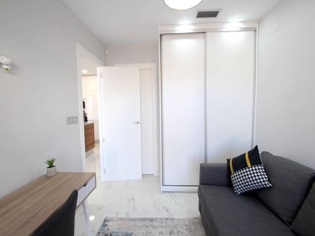 3 quarto Moradia para venda em Villamartin, Orihuela com piscina - 375 000 € (Ref: 9335495)