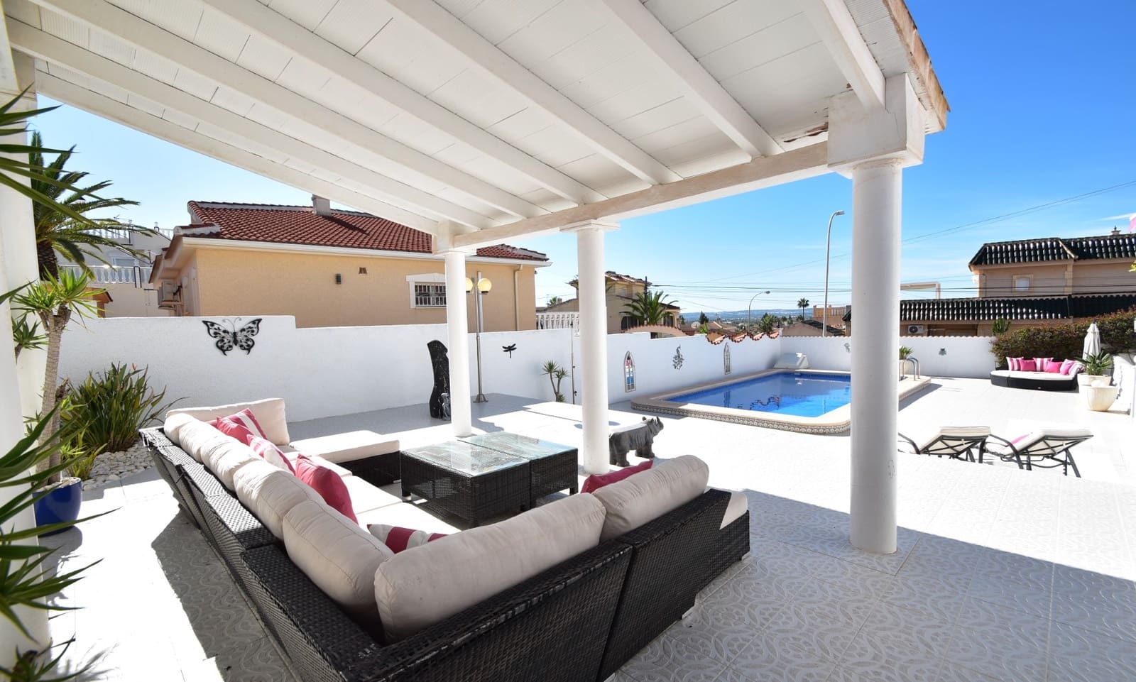 4 bedroom Villa for sale in Ciudad Quesada with pool garage - € 485,000 (Ref: 9340113)