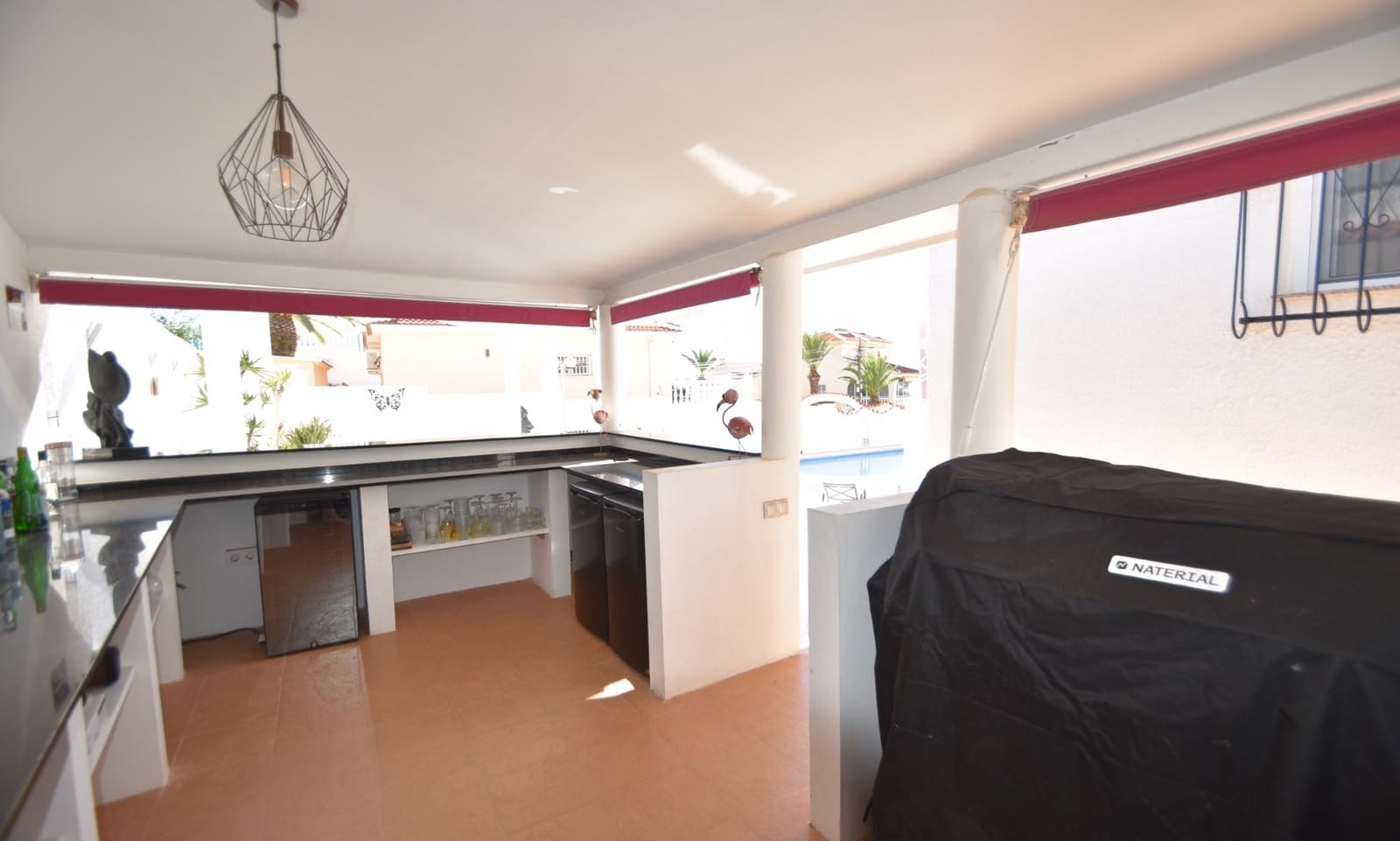 4 bedroom Villa for sale in Ciudad Quesada with pool garage - € 485,000 (Ref: 9340113)