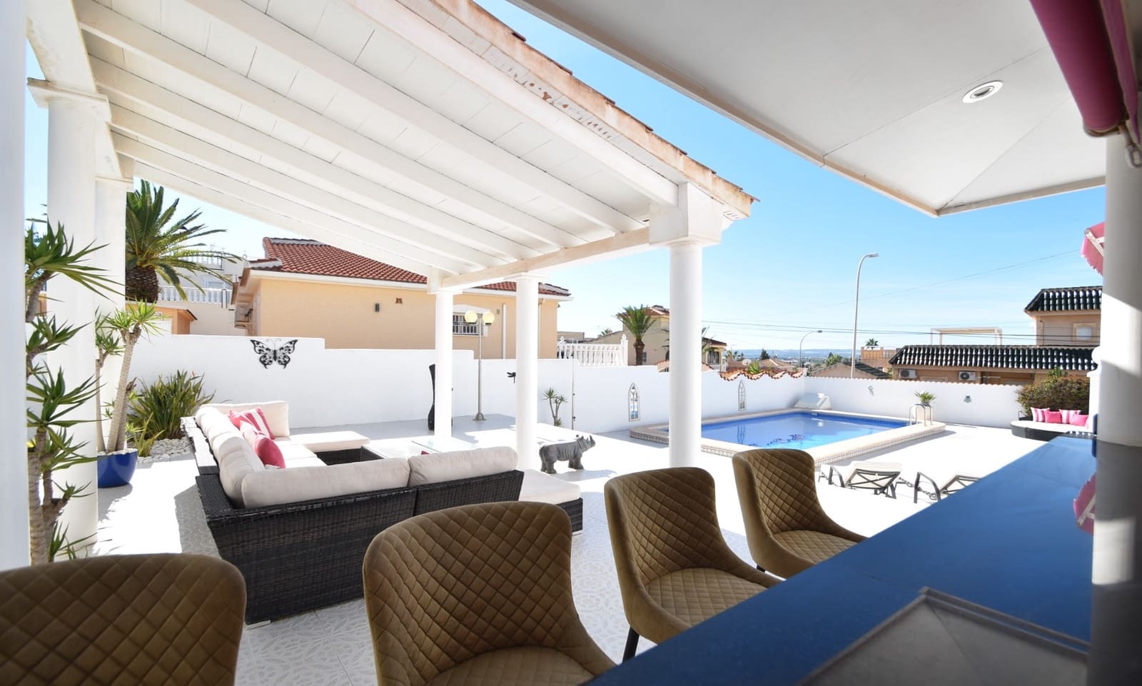 4 bedroom Villa for sale in Ciudad Quesada with pool garage - € 485,000 (Ref: 9340113)