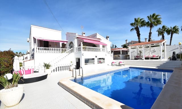 4 bedroom Villa for sale in Ciudad Quesada, Rojales with pool garage - € 475,000 (Ref: 9340113)