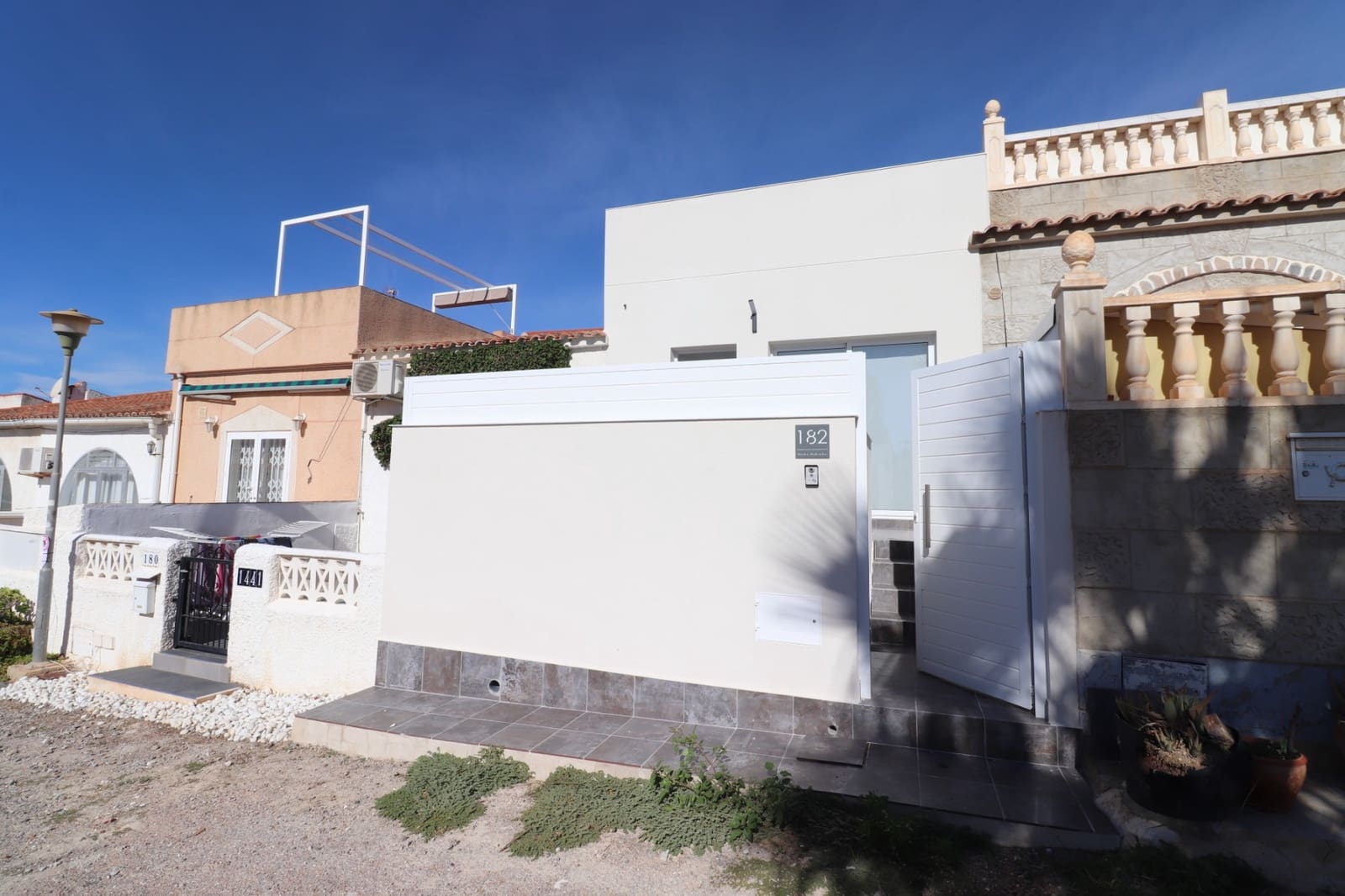 2 sovrum Hus till salu i Torrevieja - 149 900 € (Ref: 9343636)