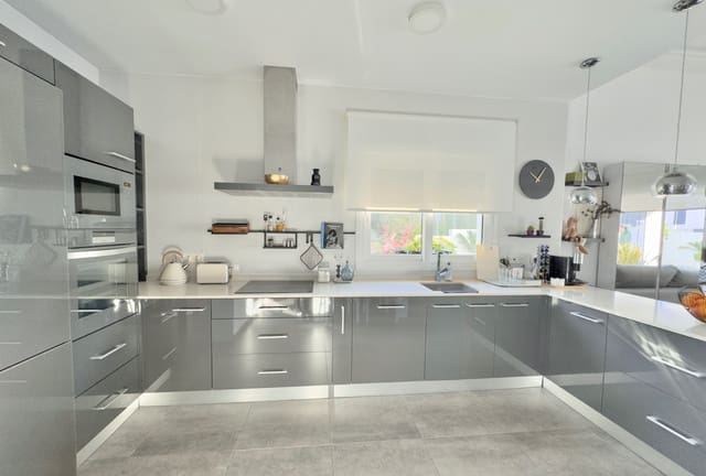 3 makuuhuone Huvila myytävänä paikassa Benijófar - 435 000 € (Ref: 9354240)