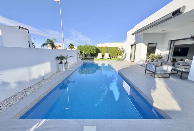 3 makuuhuone Huvila myytävänä paikassa Benijófar - 435 000 € (Ref: 9354240)