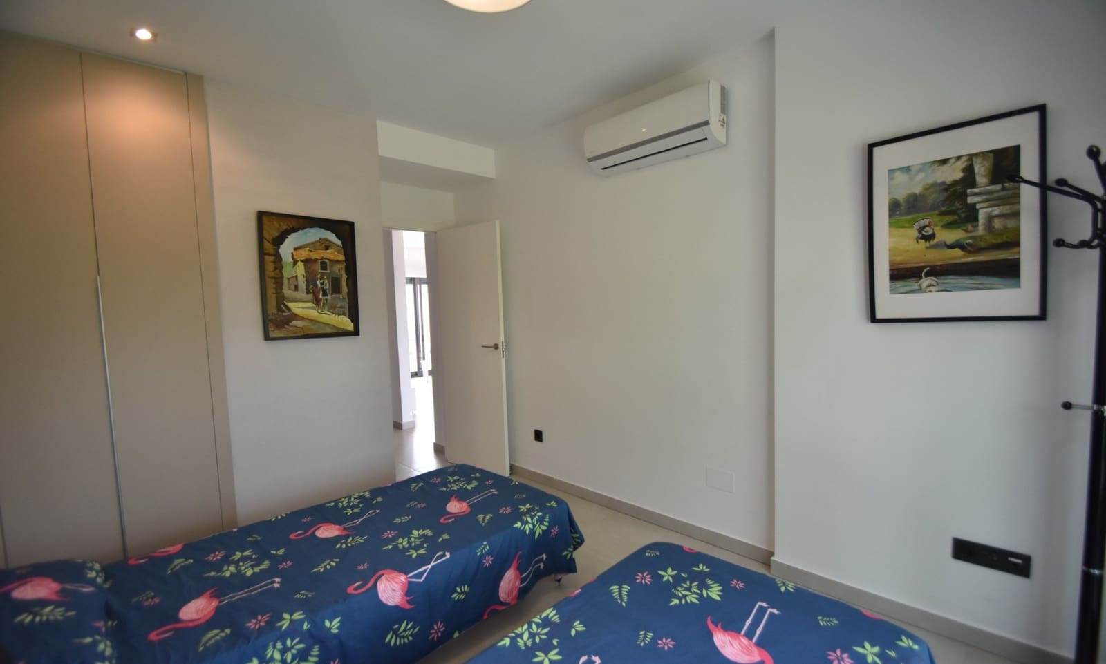 2 bedroom Apartment for sale in Guardamar del Segura with pool - € 259,900 (Ref: 9354241)