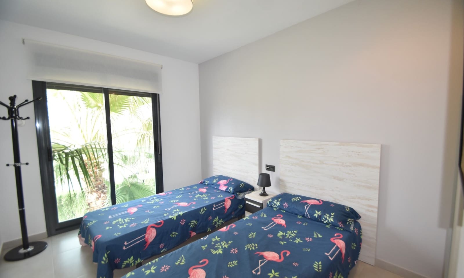 2 bedroom Apartment for sale in Guardamar del Segura with pool - € 259,900 (Ref: 9354241)