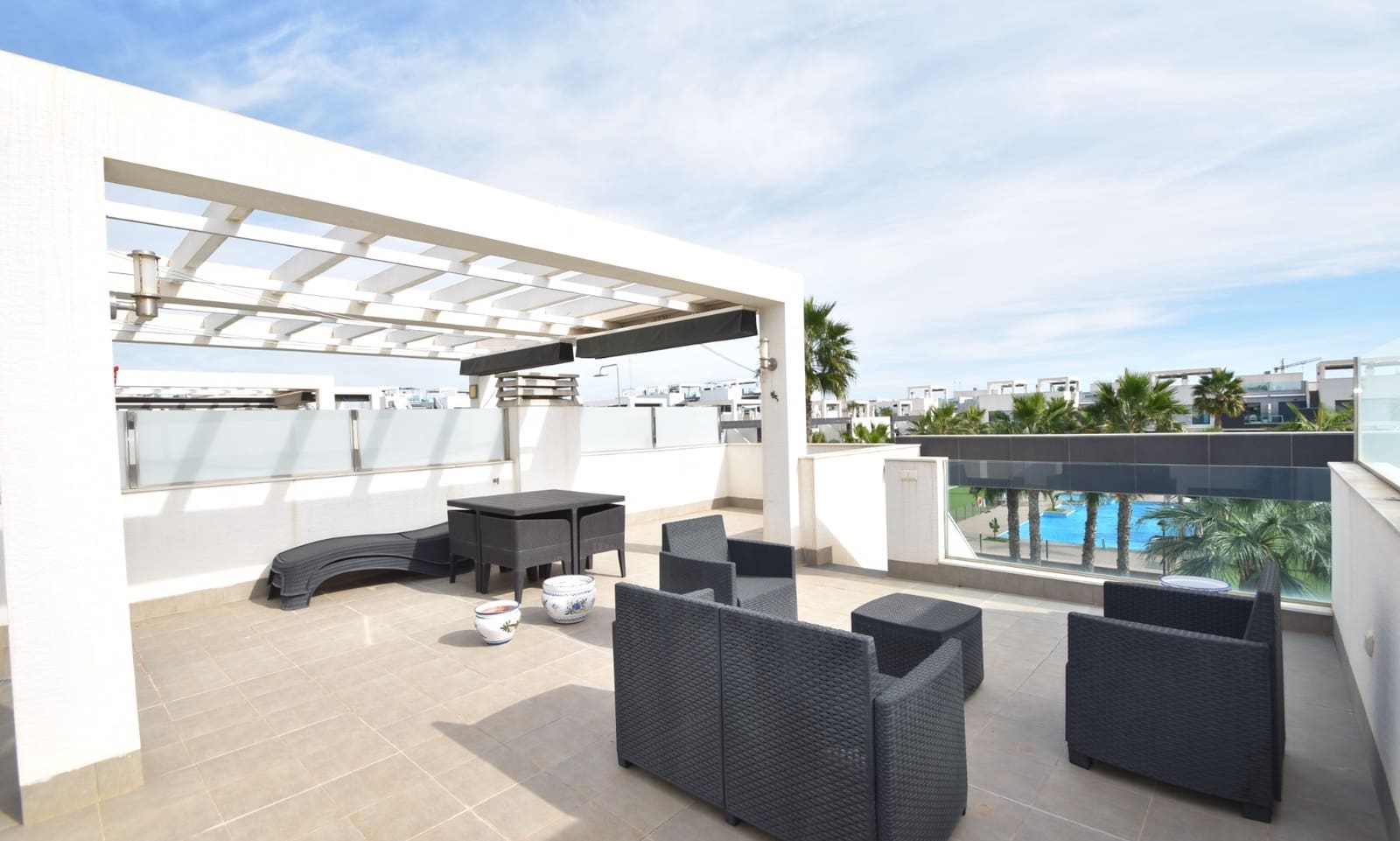 2 bedroom Apartment for sale in Guardamar del Segura with pool - € 259,900 (Ref: 9354241)