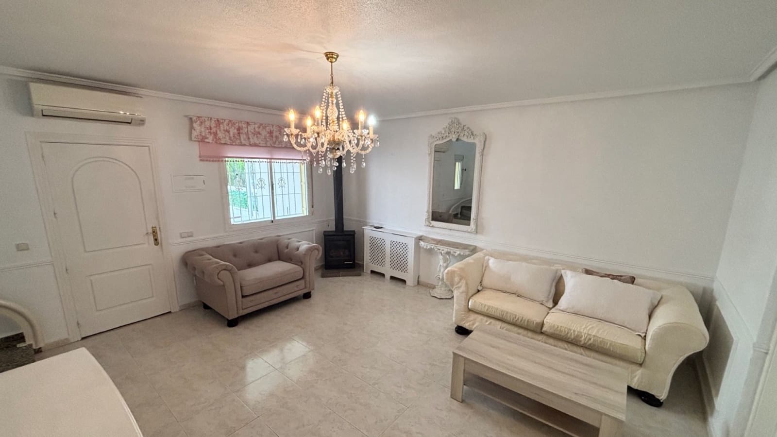 2 makuuhuone Omakotitalo myytävänä paikassa Benijofar mukana uima-altaan - 189 995 € (Ref: 9360502)