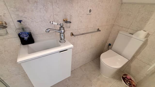 2 makuuhuone Omakotitalo myytävänä paikassa Benijófar mukana uima-altaan - 189 995 € (Ref: 9360502)