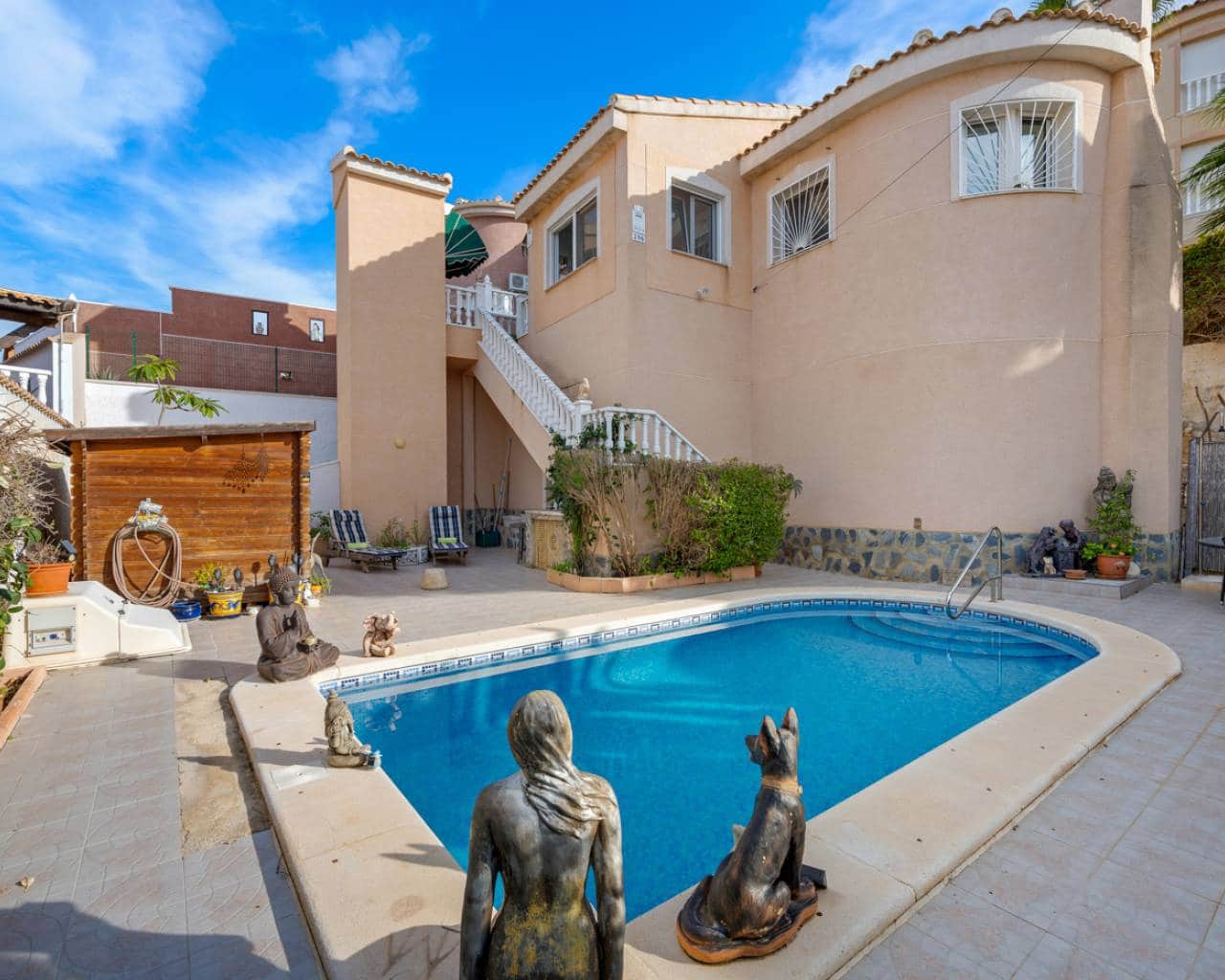 2 bedroom Villa for sale in Ciudad Quesada with pool - € 325,000 (Ref: 9360702)