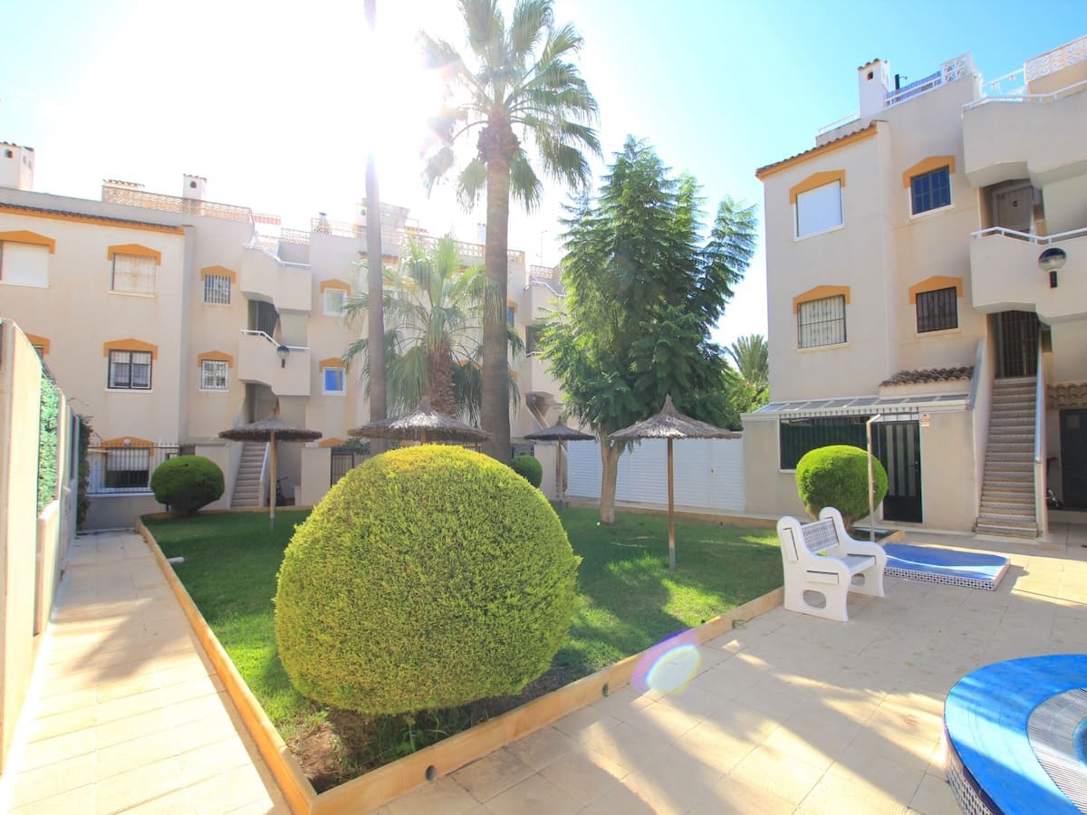 2 soverom Leilighet til salgs i Punta Prima med svømmebasseng - € 169 500 (Ref: 9363040)