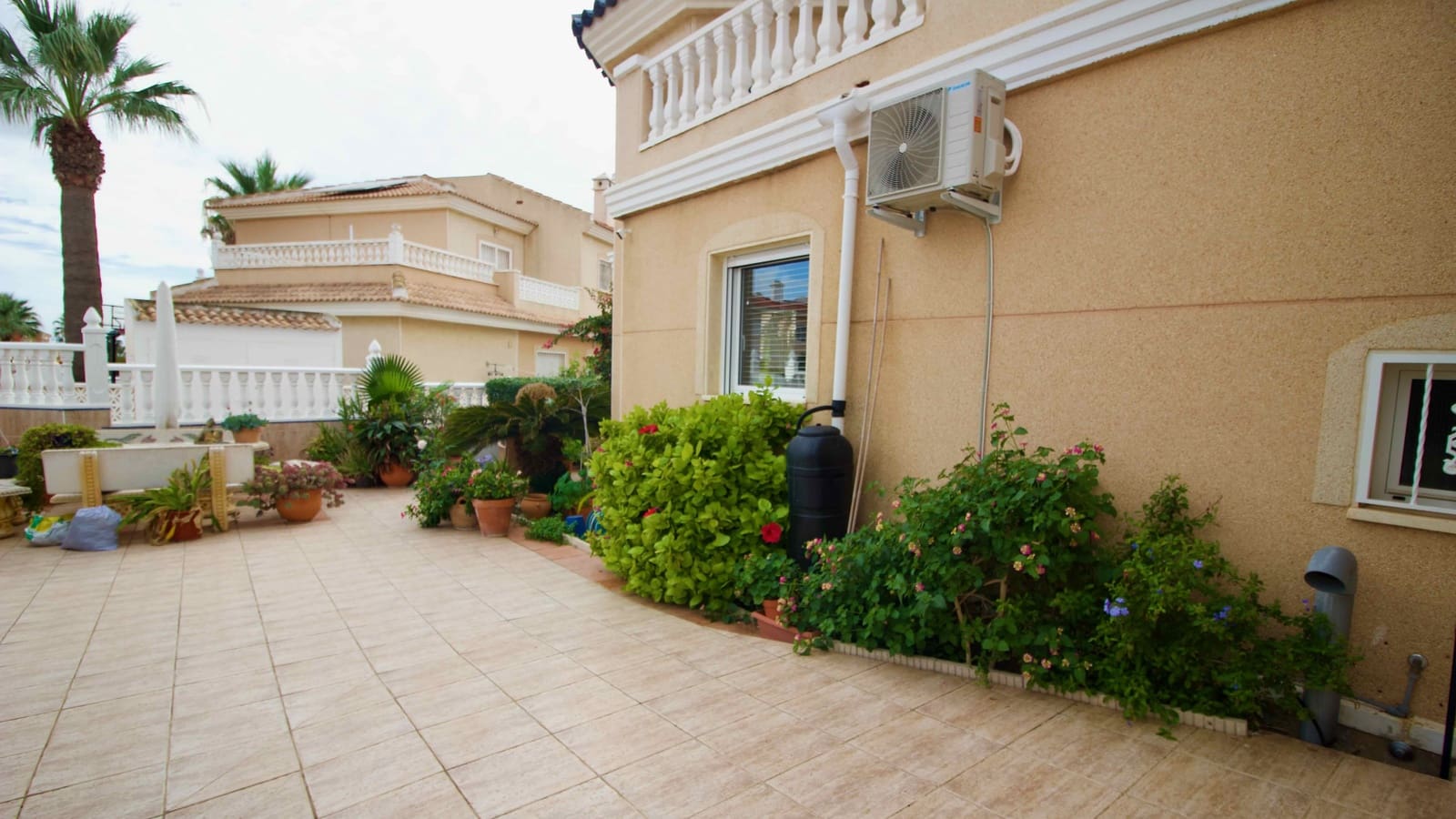 3 bedroom Villa for sale in Ciudad Quesada with pool garage - € 272,500 (Ref: 9371224)