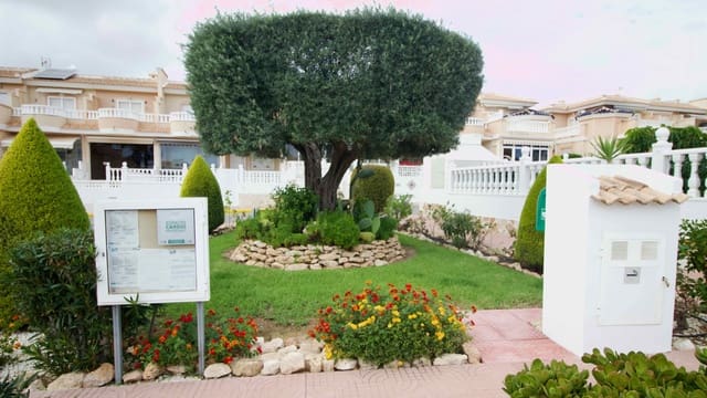 3 bedroom Villa for sale in Ciudad Quesada, Rojales with pool garage - € 272,500 (Ref: 9371224)