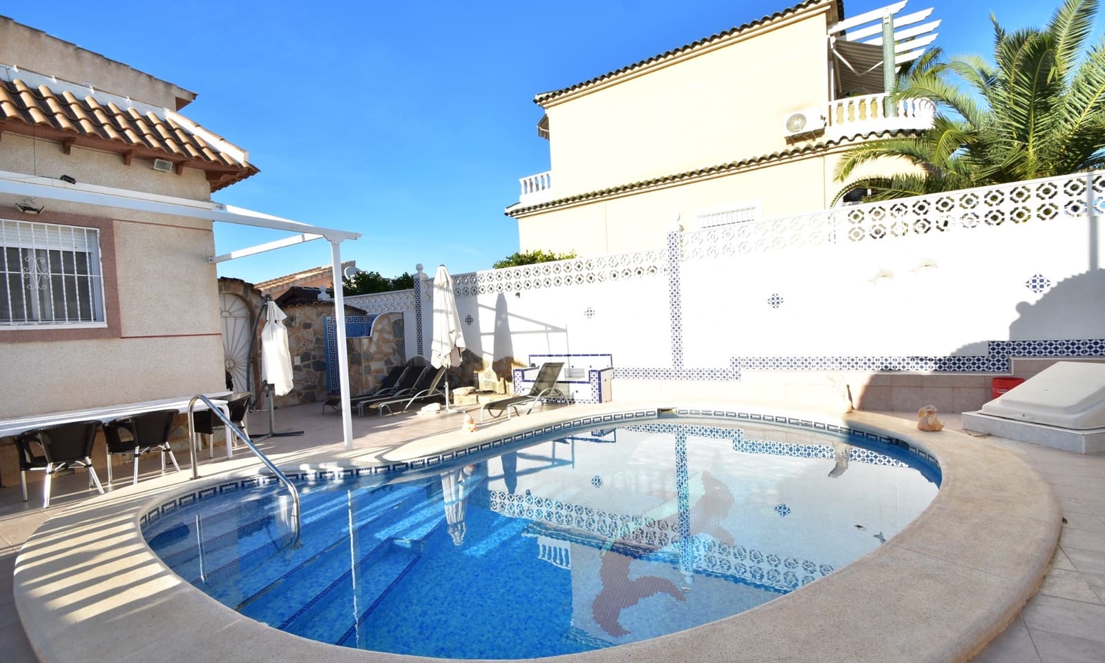 4 sovrum Villa till salu i Benijofar med pool garage - 399 000 € (Ref: 9371225)