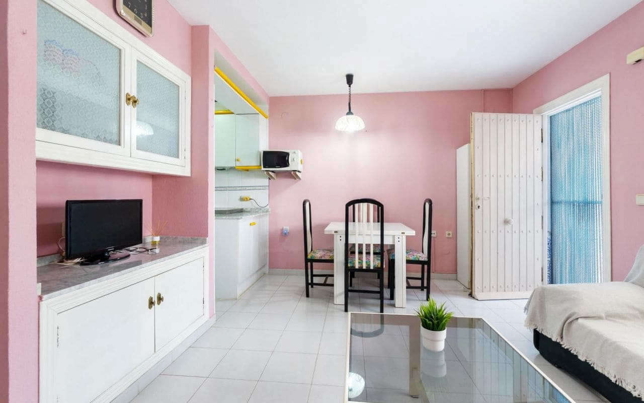 Casa de 3 habitaciones en Orihuela Costa en venta con piscina - 179.000 € (Ref: 9377979)