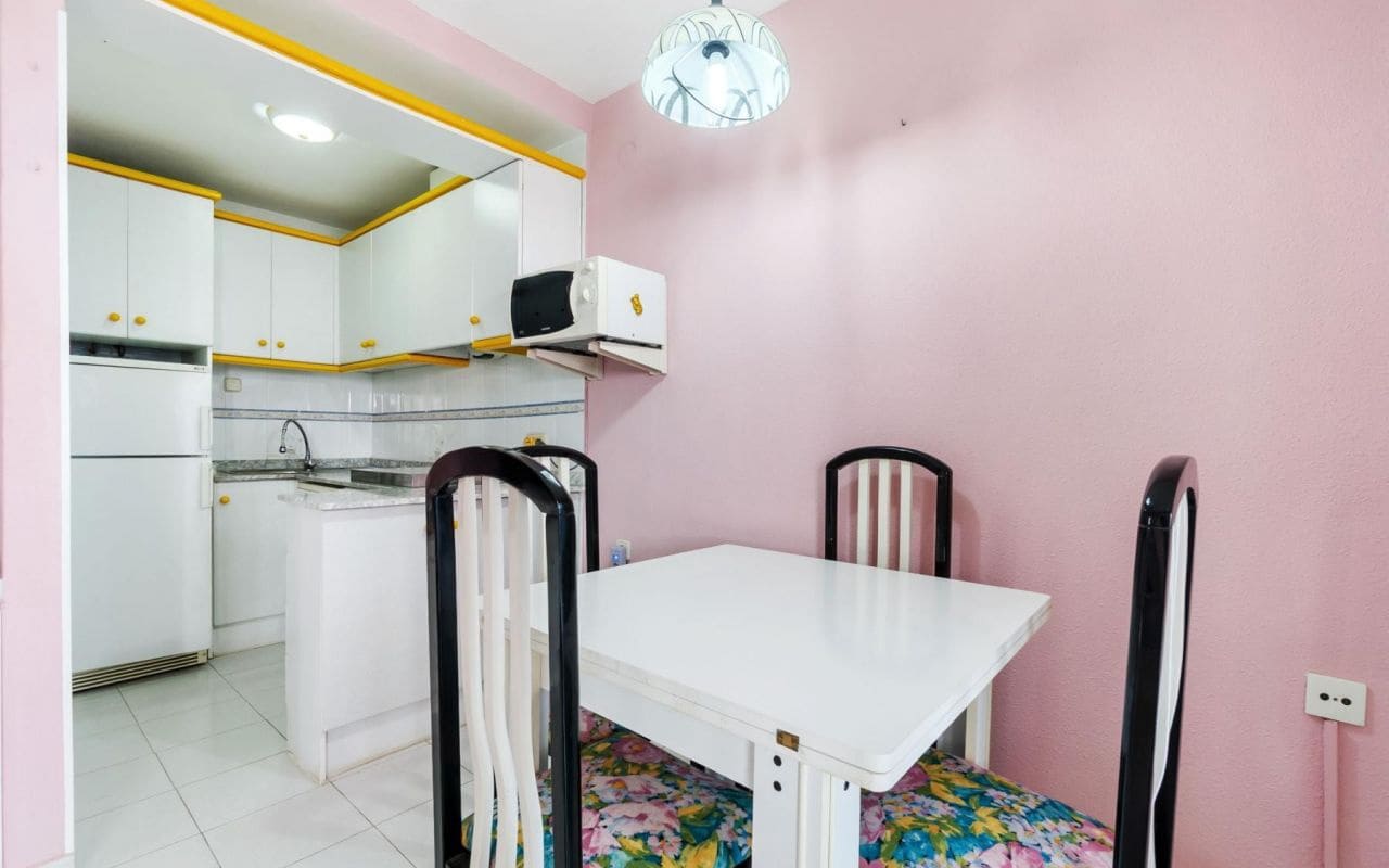 Casa de 3 habitaciones en Orihuela Costa en venta con piscina - 179.000 € (Ref: 9377979)