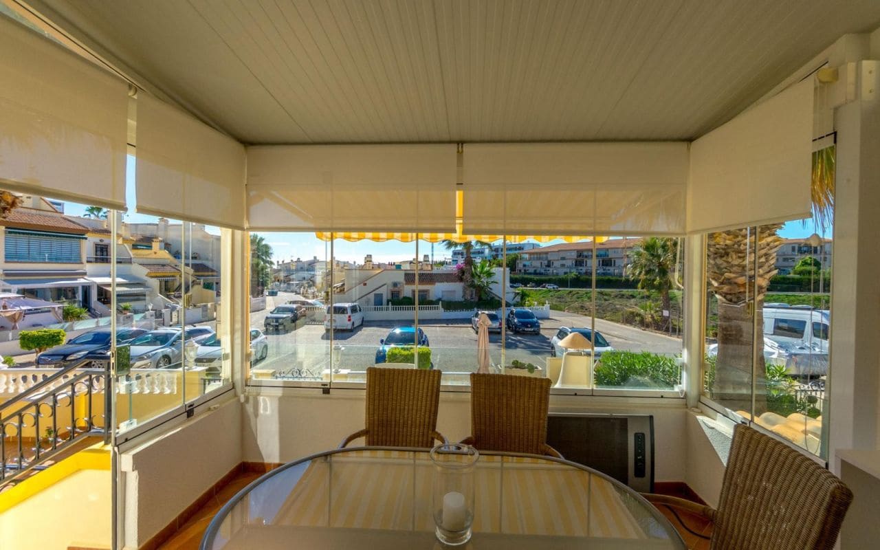 3 bedroom Townhouse for sale in Playa Flamenca with pool - € 275,000 (Ref: 9377980)