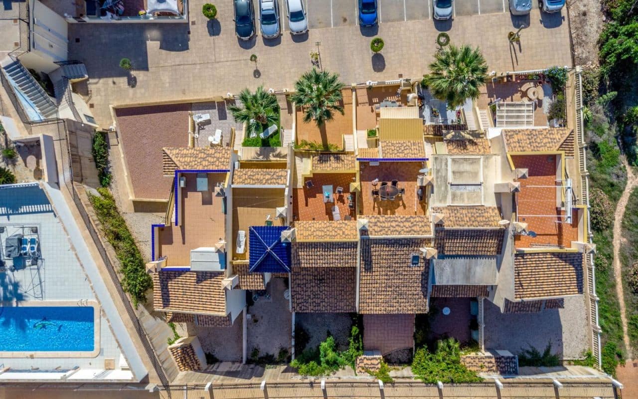 3 bedroom Townhouse for sale in Playa Flamenca with pool - € 275,000 (Ref: 9377980)