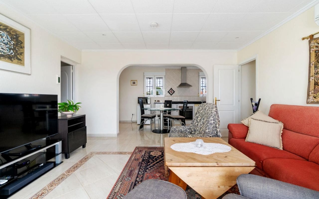 4 bedroom Villa for sale in Torrevieja with pool garage - € 549,000 (Ref: 9396563)