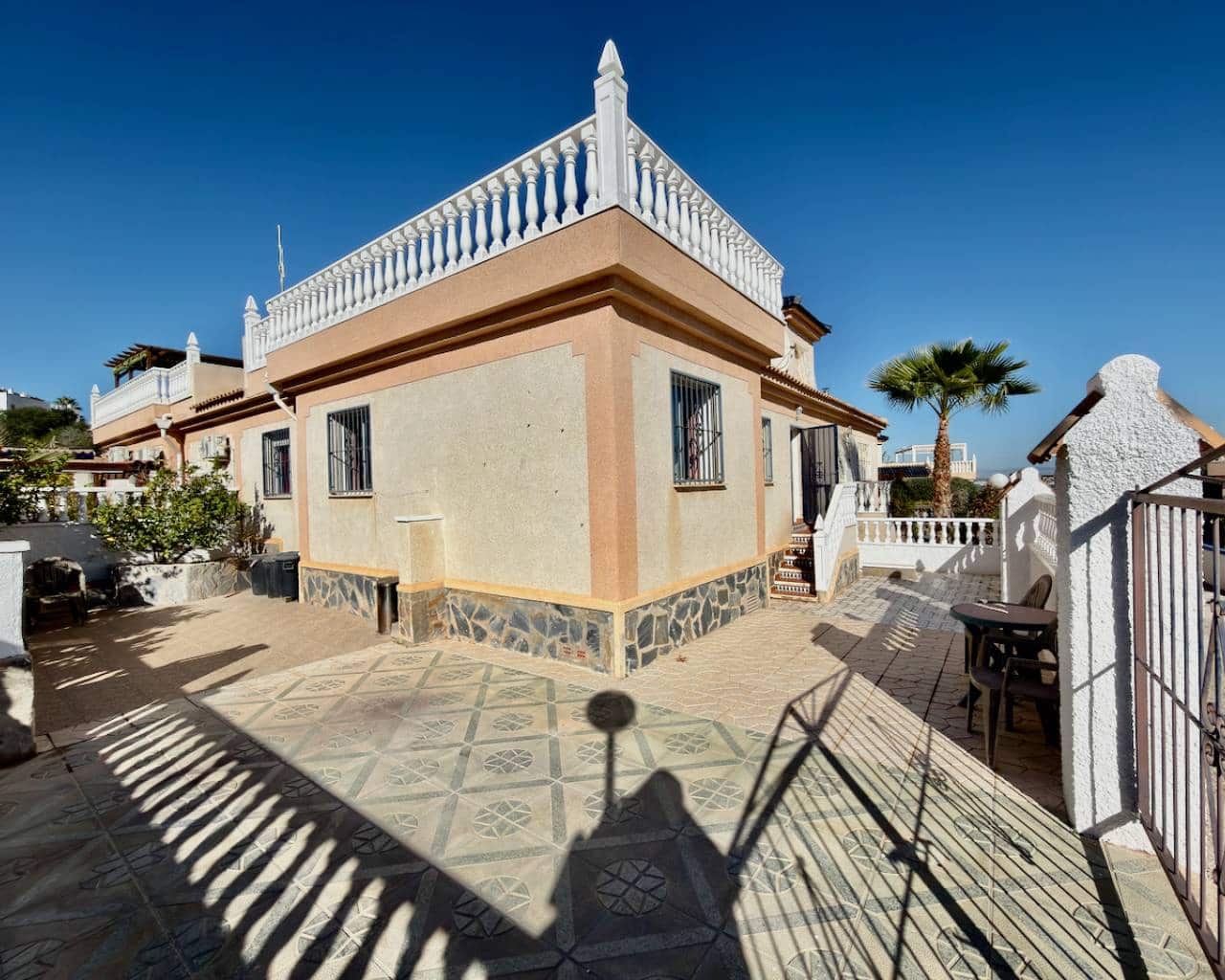 3 bedroom Bungalow for sale in Ciudad Quesada with pool - € 200,000 (Ref: 9398809)