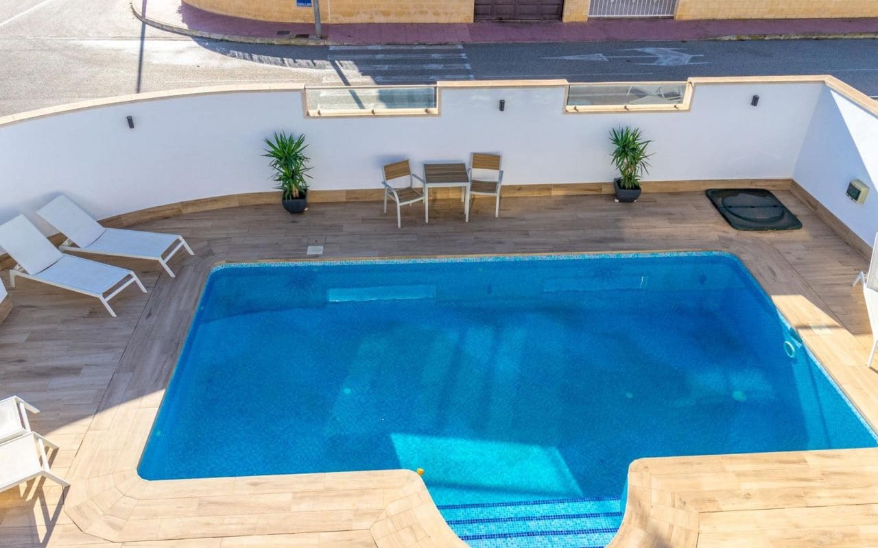 3 bedroom Villa for sale in Ciudad Quesada with pool - € 495,000 (Ref: 9399986)