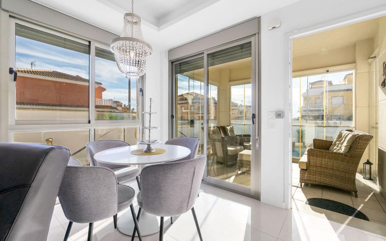 3 bedroom Villa for sale in Ciudad Quesada with pool - € 495,000 (Ref: 9399986)