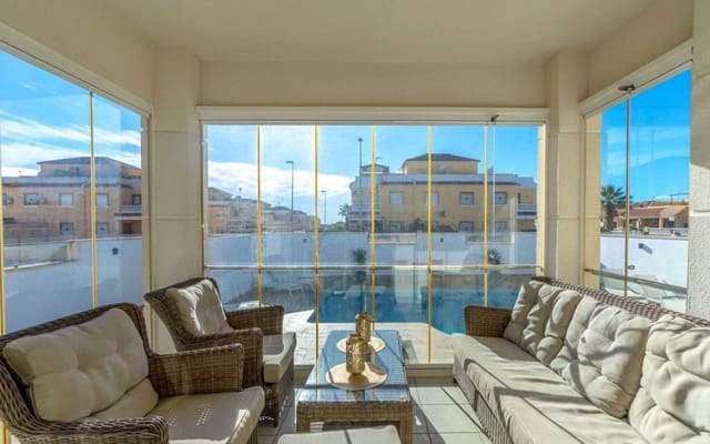 3 bedroom Villa for sale in Ciudad Quesada, Rojales with pool - € 495,000 (Ref: 9399986)