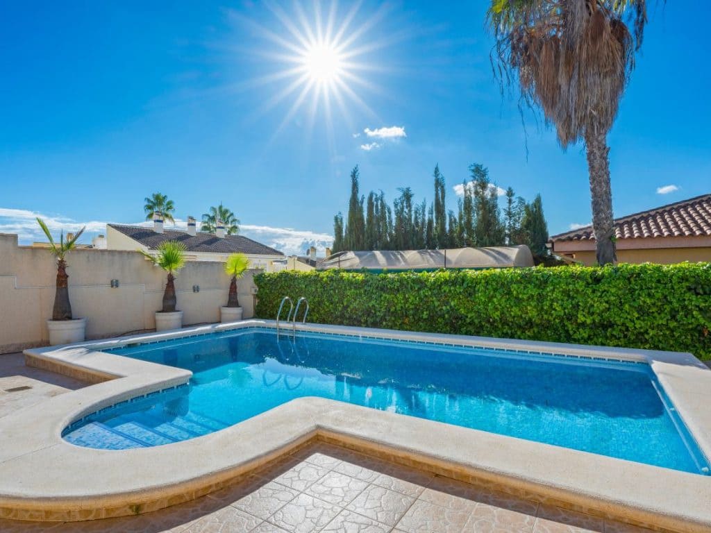 2 soverom Villa til salgs i Benimar med svømmebasseng - € 410 000 (Ref: 9401079)