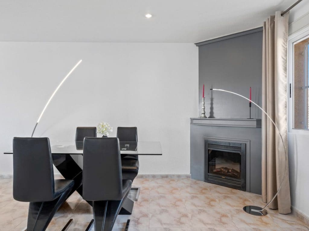 2 soverom Villa til salgs i Benimar med svømmebasseng - € 410 000 (Ref: 9401079)