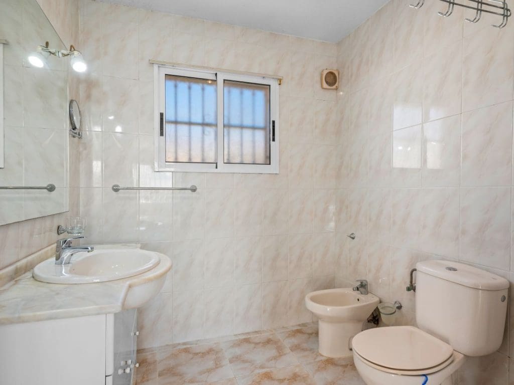 2 soverom Villa til salgs i Benimar med svømmebasseng - € 410 000 (Ref: 9401079)