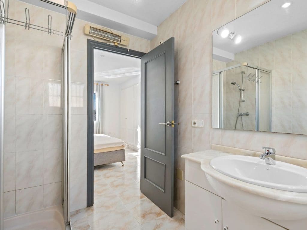 2 soverom Villa til salgs i Benimar med svømmebasseng - € 410 000 (Ref: 9401079)