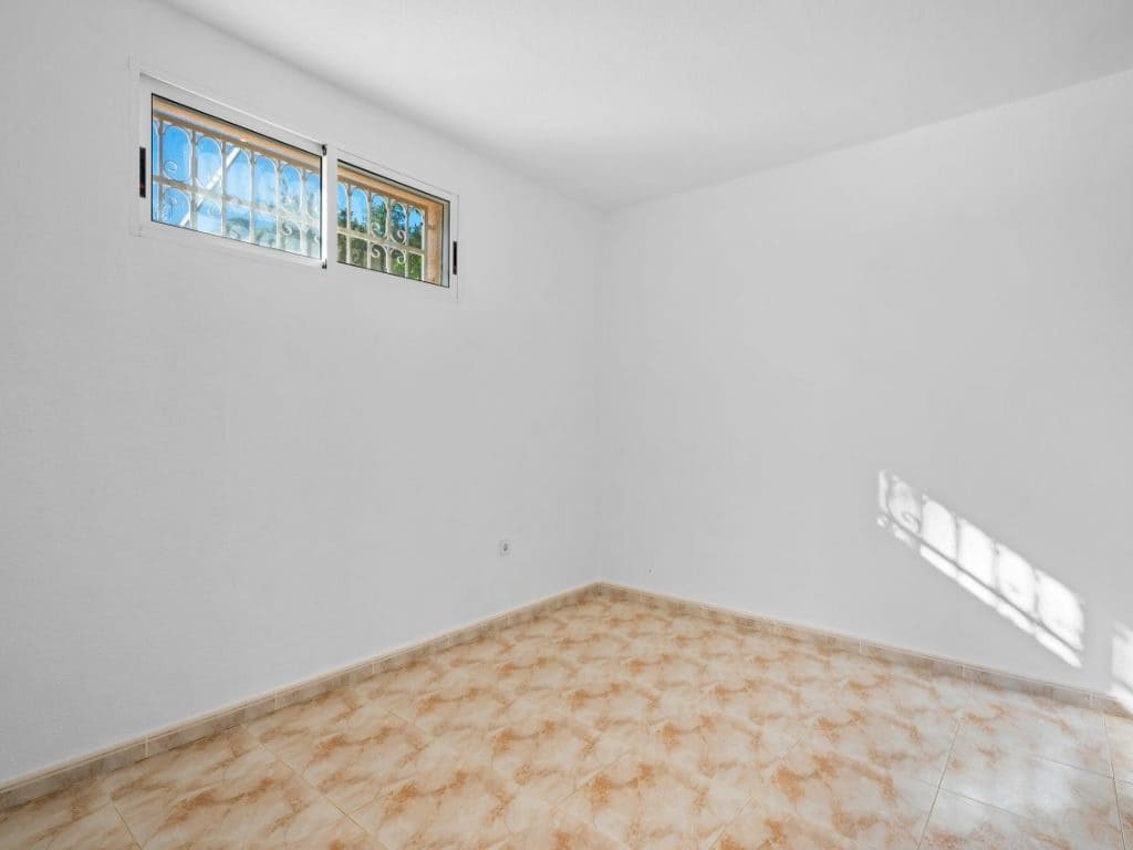 2 soverom Villa til salgs i Benimar med svømmebasseng - € 410 000 (Ref: 9401079)