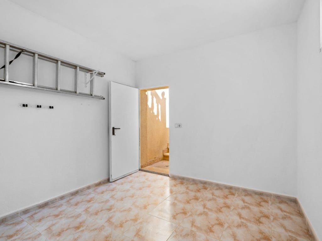 2 soverom Villa til salgs i Benimar med svømmebasseng - € 410 000 (Ref: 9401079)